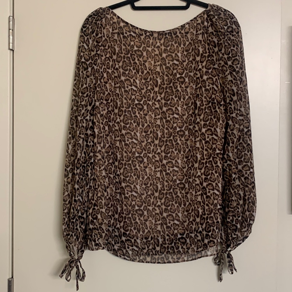 White House Black Market Blouse Top Animal Print 10 Lined Long Sleeves